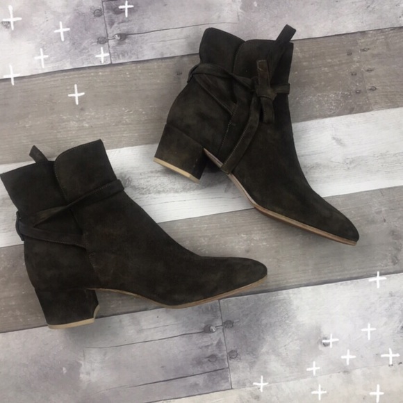Gianvito Rossi Shoes - Gianvito Rossi brown tie ankle booties size 38